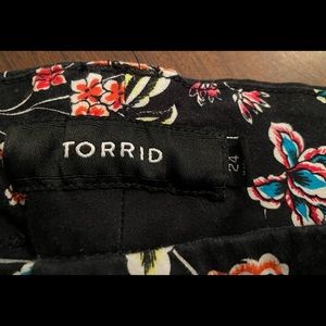 Torrid shorts size 24, Black floral. Only worn a few times. Good condition.